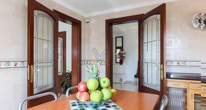 Villa Llac Blau, with private swimming pool in Puerto de Alcudia
