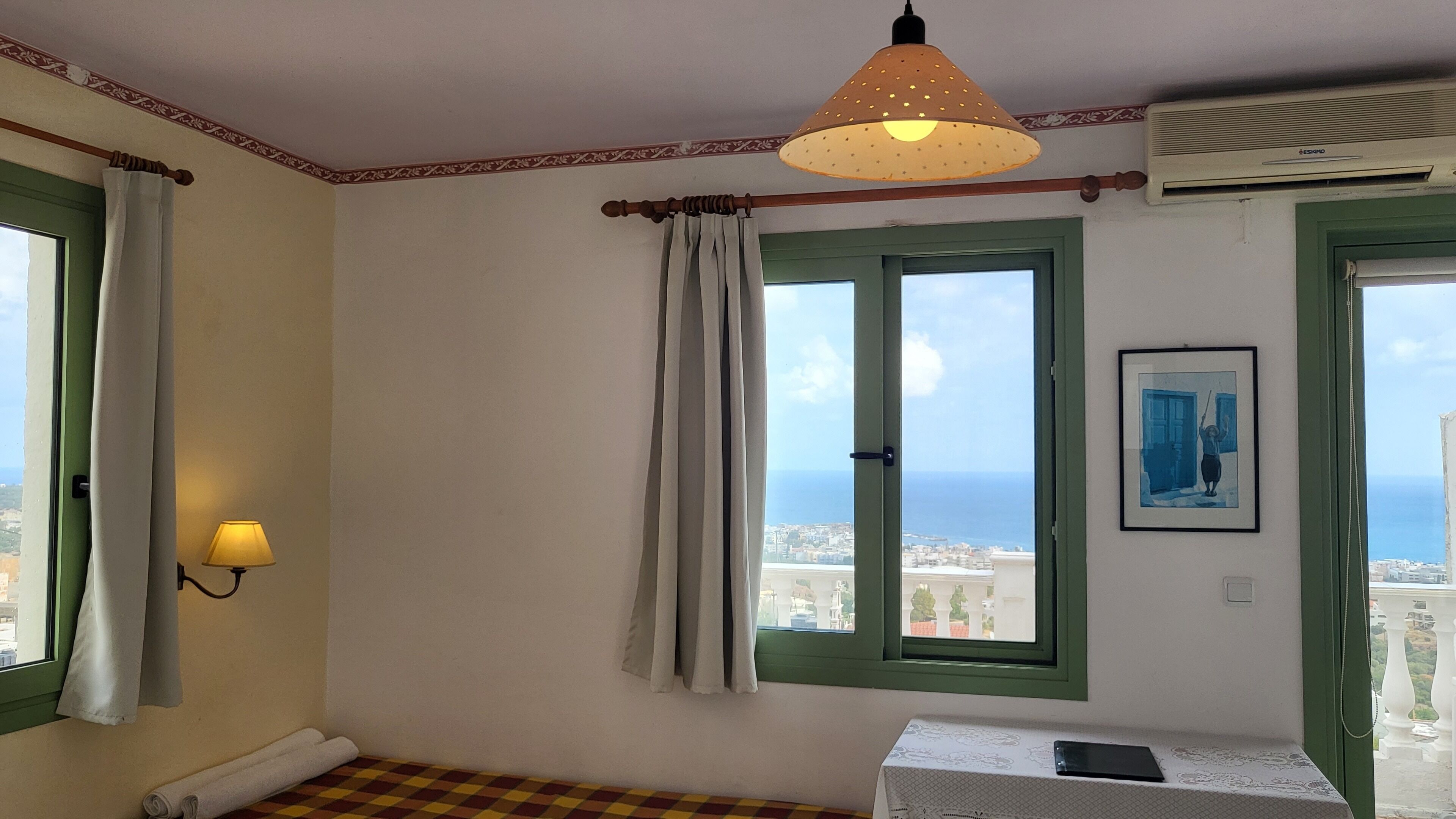 1 habitación, acceso a internet y ropa de cama 