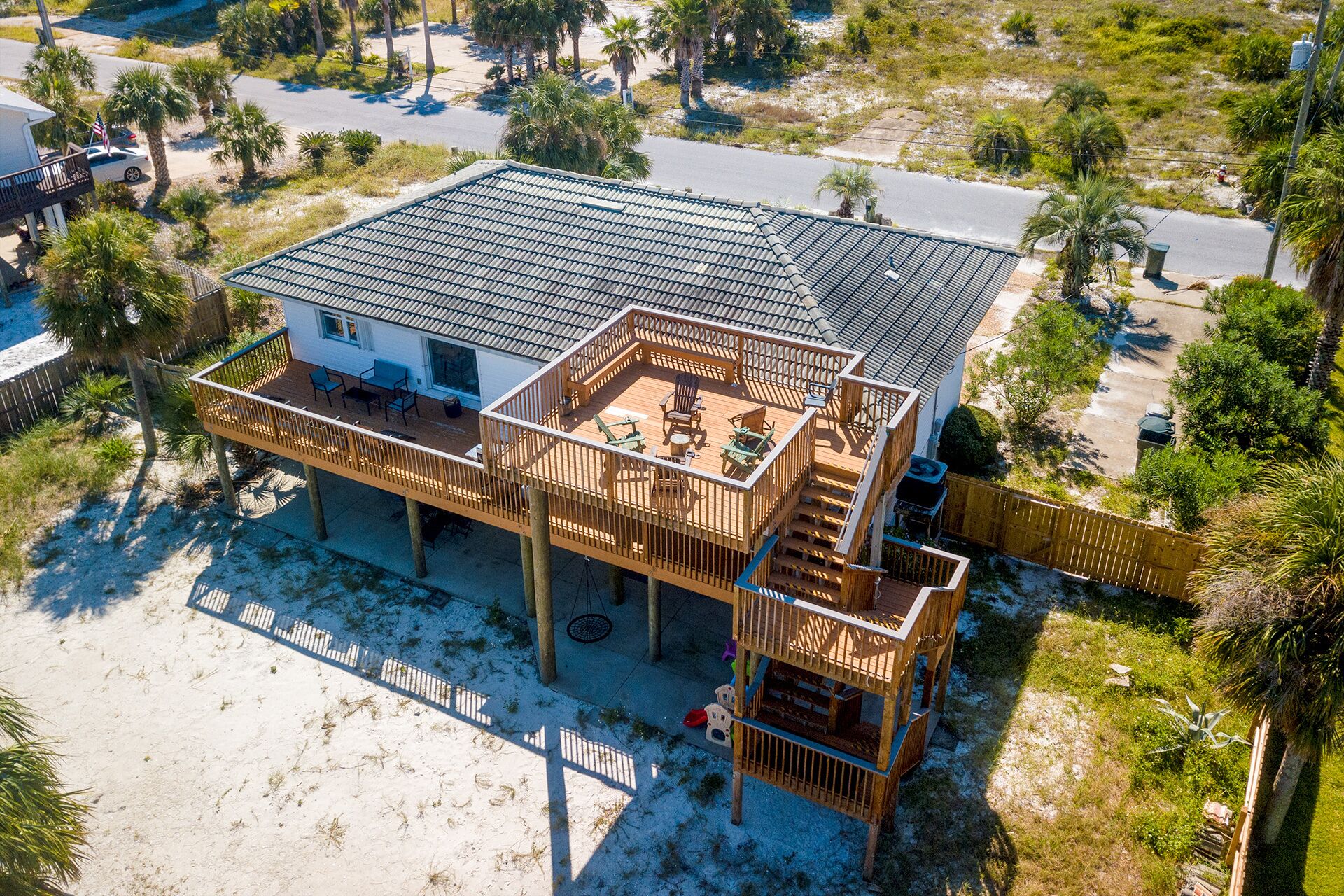 Paradise Found: Hot Tub, Balcony & Coastal Living