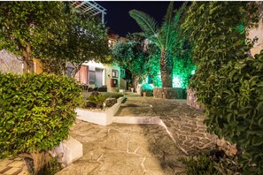 Property grounds - Apartment for A Pleasant Holiday In A Beautiful complex with shared pool and Ac (Heraklion Prefecture)