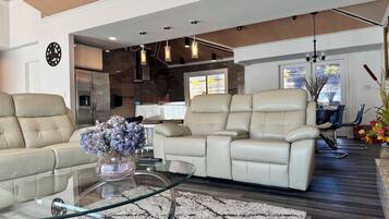 Smart-tv en een open haard