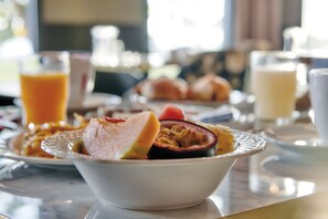 Daily buffet breakfast for a fee - Dina Morgabine Saint Denis (Saint-Denis)