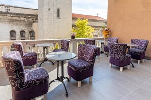 Room, 1 Bedroom, Terrace | Property grounds