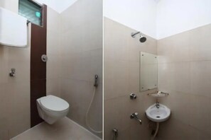 Dusche, Regendusche, kostenlose Toilettenartikel, Bademäntel