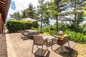 Villa, 3 camere da letto, balcone | Ristorazione all'aperto