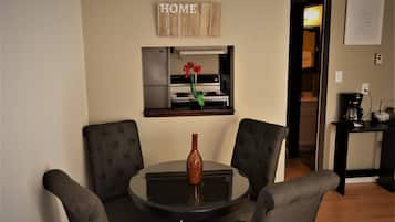 Apartment, 2 Bedrooms | Living area