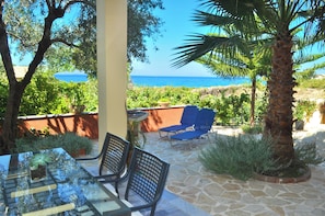 Apartment, 2 Bedrooms, Smoking, Patio | BBQ/picnic area