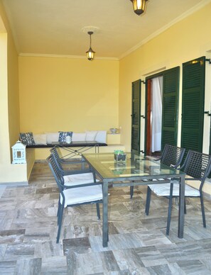 Apartment, 2 Bedrooms, Smoking, Patio | Exterior
