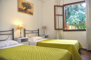 3 bedrooms - Holiday House Angelos B on Agios Gordios Beach (Corfu)