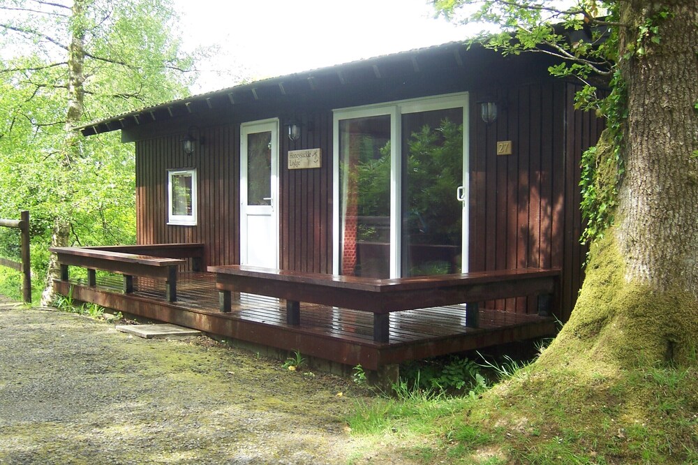 Honeysuckle Lodge set in a Beautiful 24 Acre Woodland Holiday Park