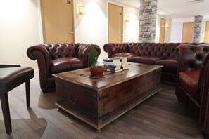 Lobby - Cozy Guest Room With Best Location in Stockholm, 10m 2 (Stockholm)