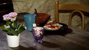 Alimentos y bebidas