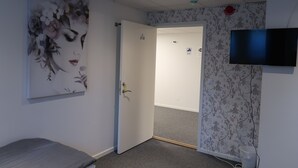 1 bedroom - Trendy Guest Room With Best Location in Sodermalm Stockholm, 10m 2 (Stockholm)