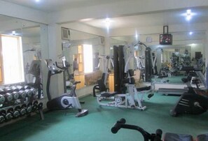 Room, 2 Bedrooms, Accessible, Smoking | Fitness facility
