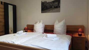 1 bedroom, WiFi, bed sheets