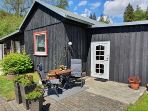 Unclassified image, 5 of 28, button