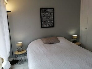 2 habitaciones, tabla de planchar con plancha y wifi gratis 