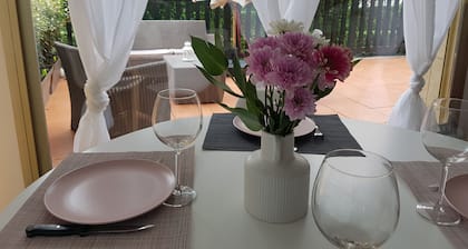 2-room luxury apartment with terrace near beach and town center