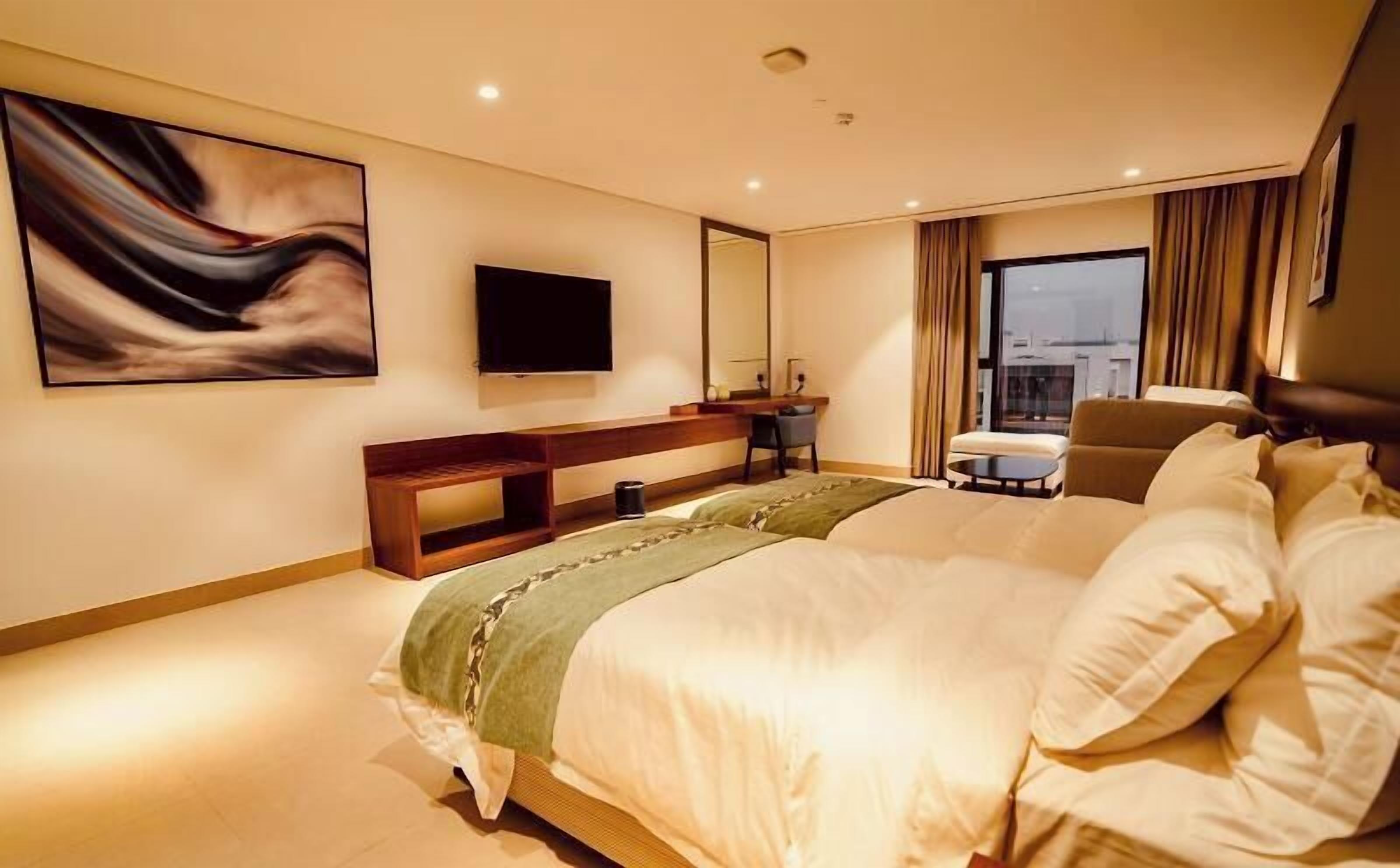 In-room safe, individually decorated, individually furnished, desk