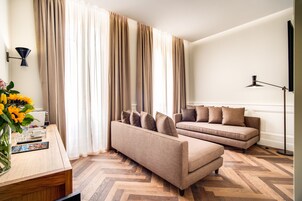 羽绒被、客房内保险箱、特色装修、特色家居