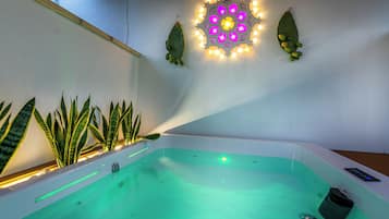 Appartement Exclusif, 1 chambre, bain à remous | Bain à remous privé