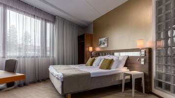 Suite Studio | Bureau, espace de travail pour ordinateur portable