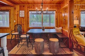 Dining - Super Cute Cabin in the Pines (Lakeside)