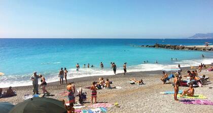Awesome apartment in Imperia with WiFi