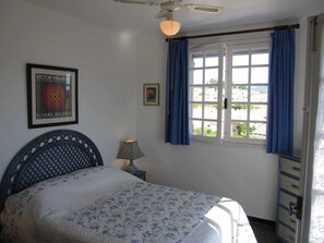 4 Schlafzimmer, Bügeleisen/Bügelbrett, Reisekinderbett, kostenloses WLAN