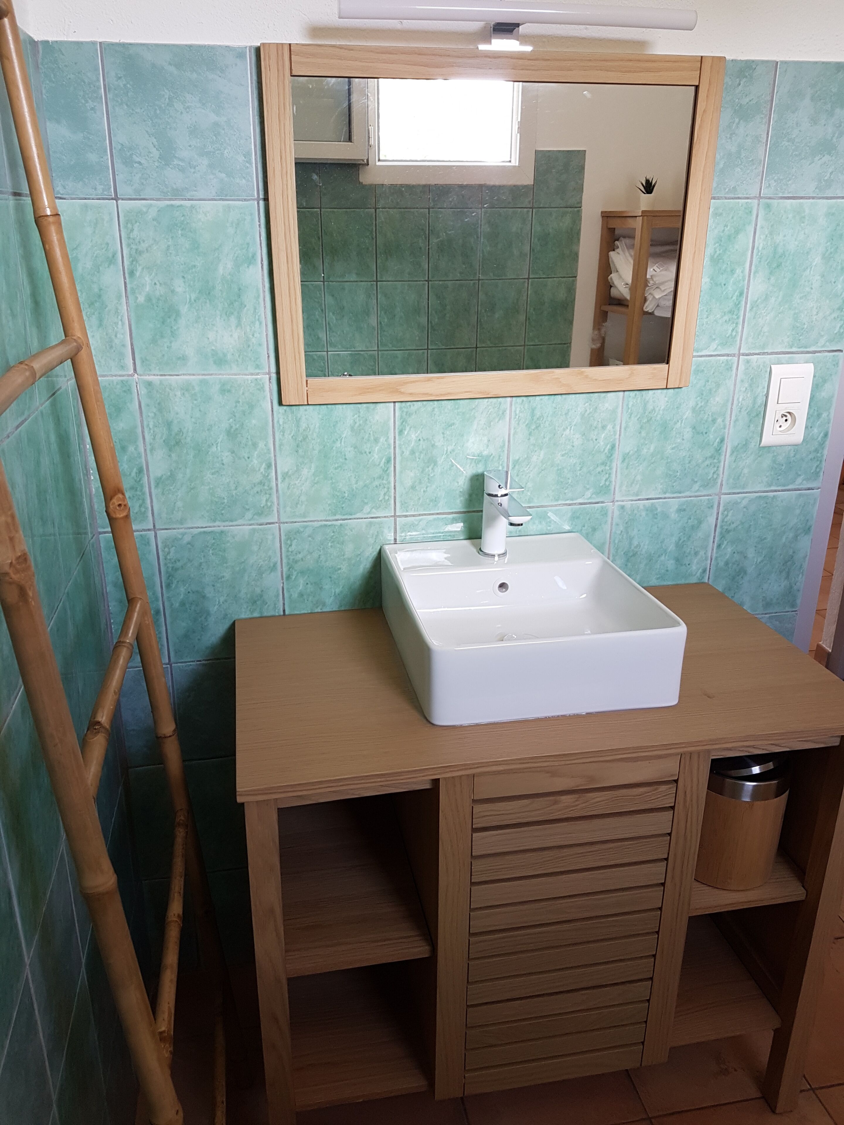 Maison 90m2 + Véranda Avec Piscine Privée sur Roquemaure Gard