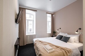 Iron/ironing board, free WiFi, bed sheets