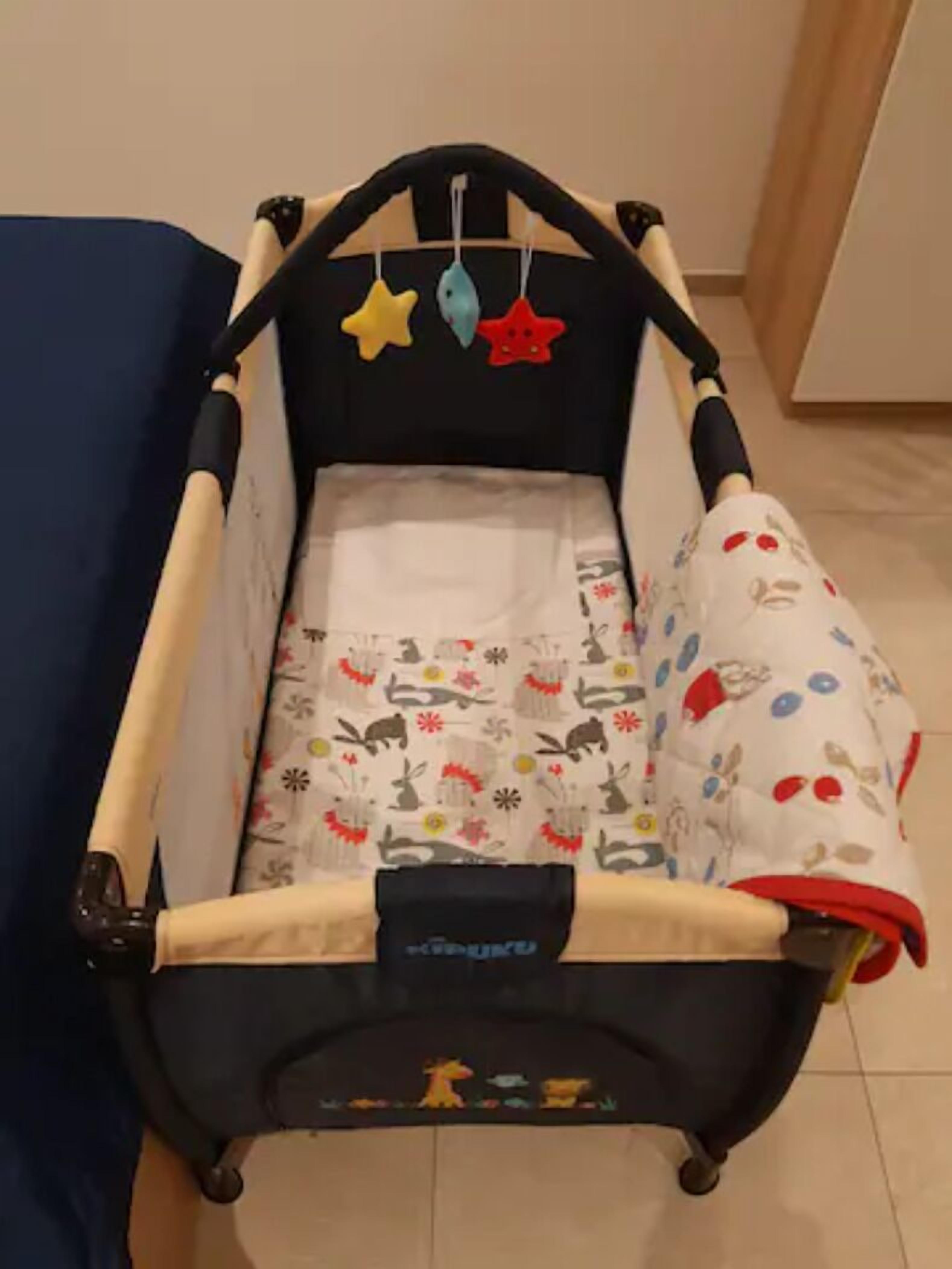 Cozy apartment overlooking Veusvius -  Free parking - Family Friendly 