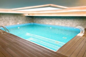 Indoor pool - The Conforium Hotel Van (Van)