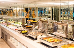 Daily buffet breakfast for a fee - The Conforium Hotel Van (Van)