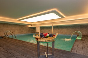 Indoor pool - The Conforium Hotel Van (Van)