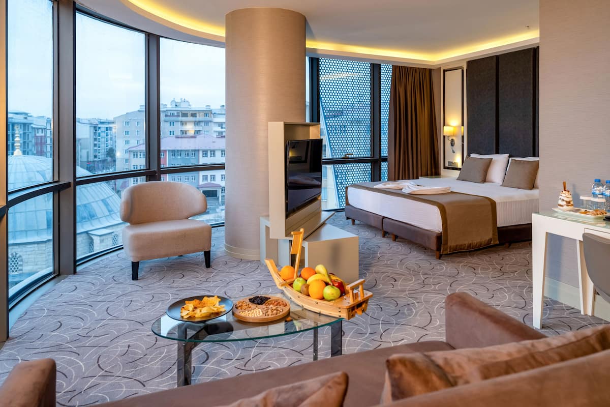 deluxe double room | 1 bedroom, egyptian cotton sheets, premium bedding, down duvets