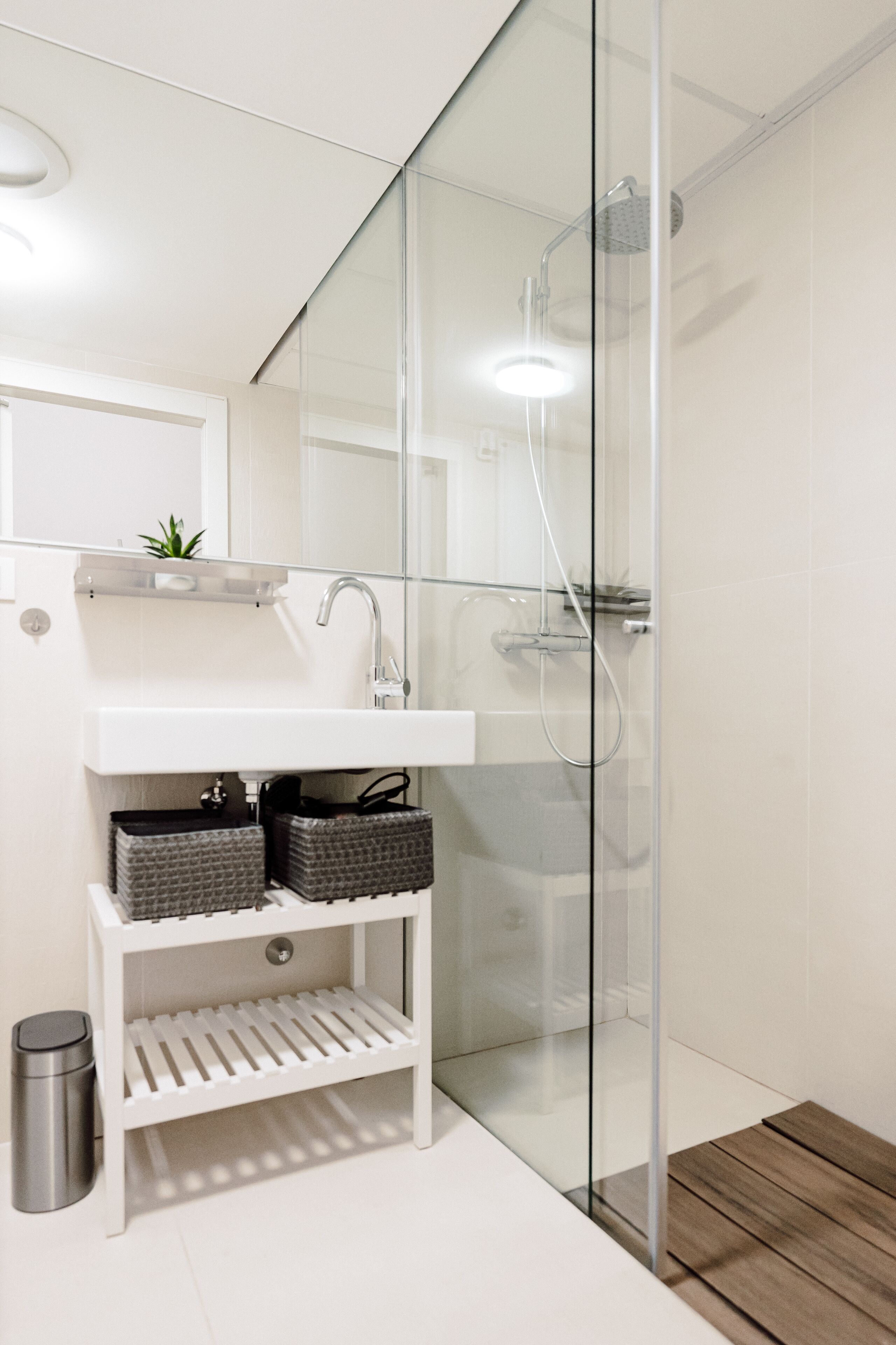 Dusche, Haartrockner, Bidet, Handtücher