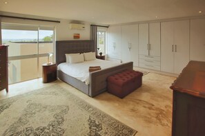 3 bedrooms, premium bedding, individually decorated - Casa de Palmera, Langebaan 6-sleeper (Langebaan)