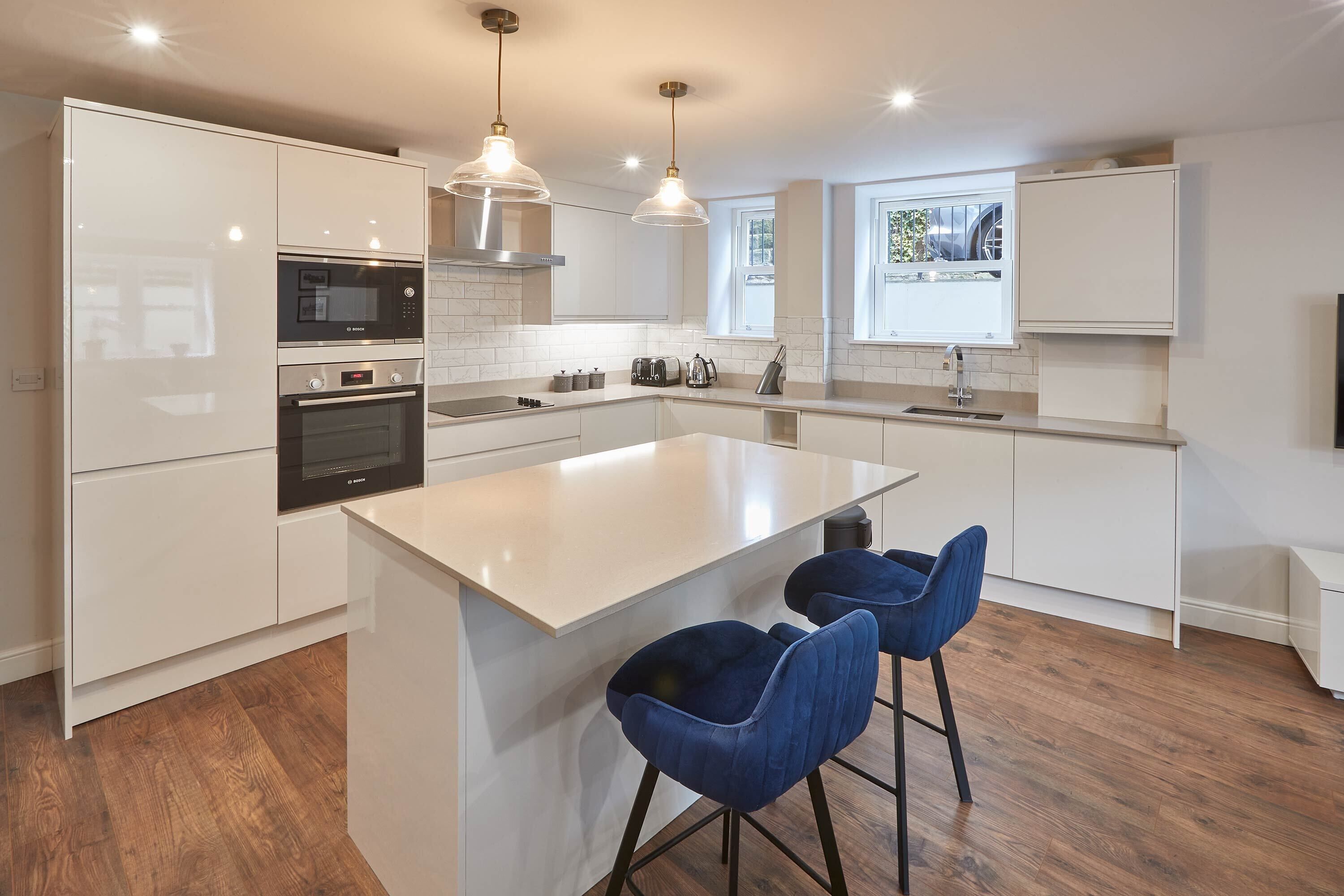 House | Private kitchen | Fridge, microwave, oven, stovetop