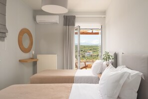 4 bedrooms, iron/ironing board, free WiFi, bed sheets - Foothills Blue villa, Private pool, Near the beach (Sfakaki)
