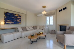 TV, fireplace - Foothills Blue villa, Private pool, Near the beach (Sfakaki)