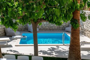 Imagen sin descripción, 2 de 36, botón