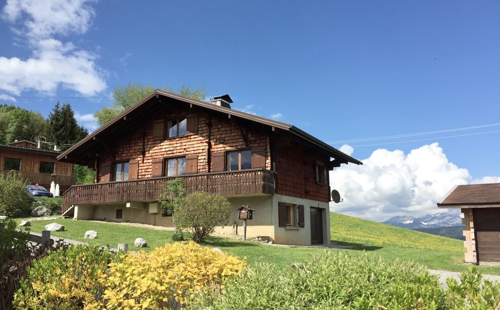 Un Vrai Chalet Tout en Bois Dans un Village Typique Haut Savoyard