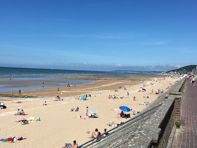 Cabourg Mon Amour