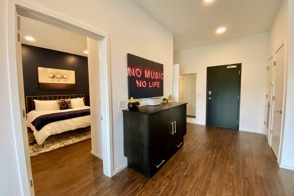 1 bedroom, desk, iron/ironing board, free WiFi