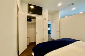 1 bedroom, desk, iron/ironing board, free WiFi