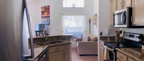 Hus - 4 soveværelser | Privat køkken