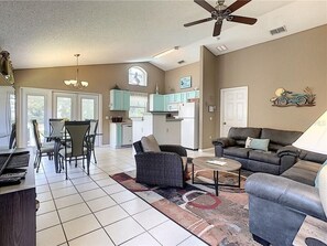 House, 3 Bedrooms | Living area - Southern Dunes Beauty Golf Views! 3 Bedroom Home by RedAwning (Haines City)