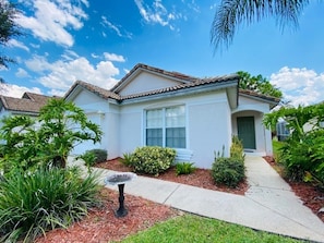 Villa, 3 Bedrooms | Exterior - Southern Comfort Right At Home! South Facing Pool! 3 Bedroom Villa by RedAwning (Haines City)
