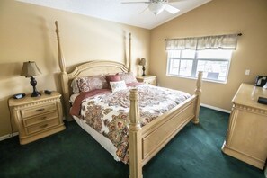 House, 3 Bedrooms | 3 bedrooms, free WiFi - Southern Dunes Home! 3 Bedroom Home by RedAwning (Haines City)